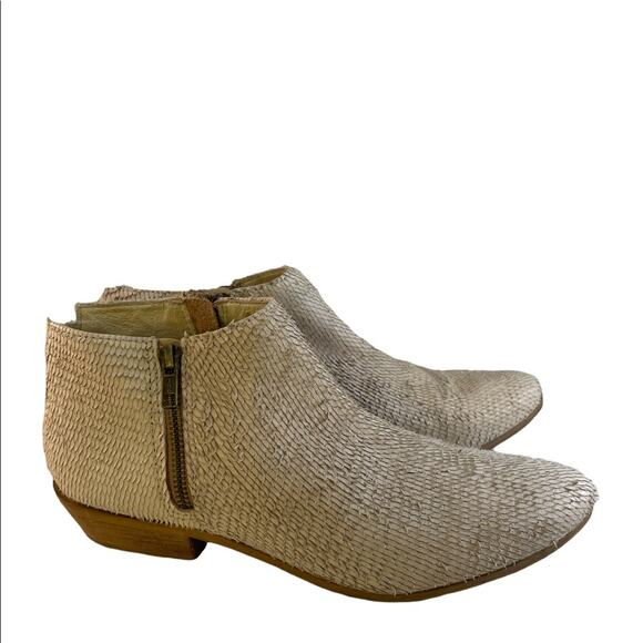 Matisse cream ankle boots 9.5 
Preowned - Picture 3 of 7